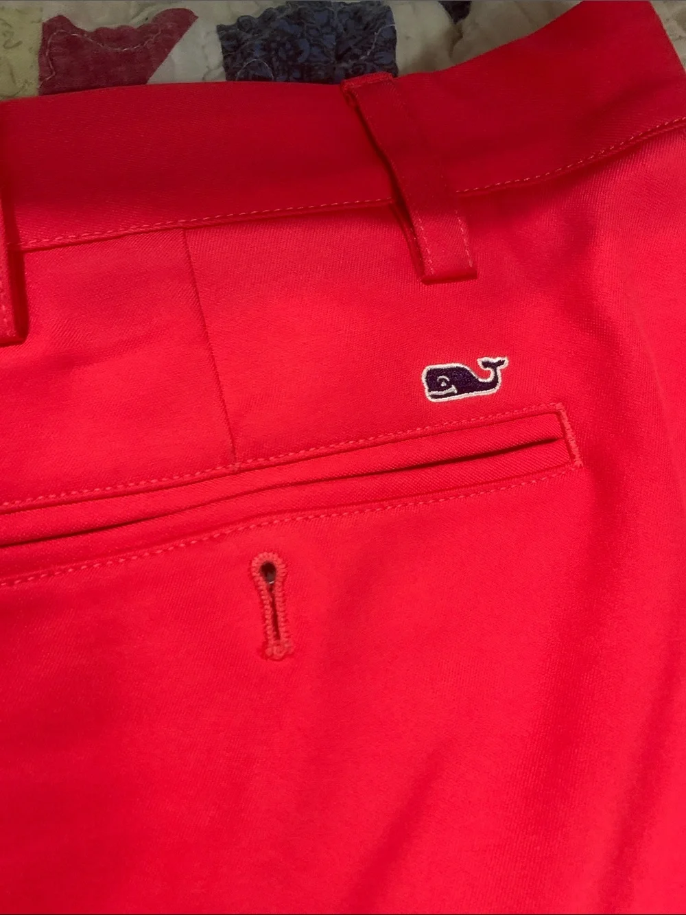 Vineyard Vines coral flat